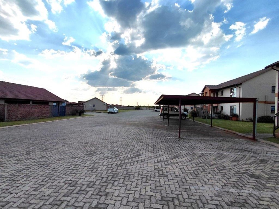 2 Bedroom Property for Sale in Parkrand Gauteng