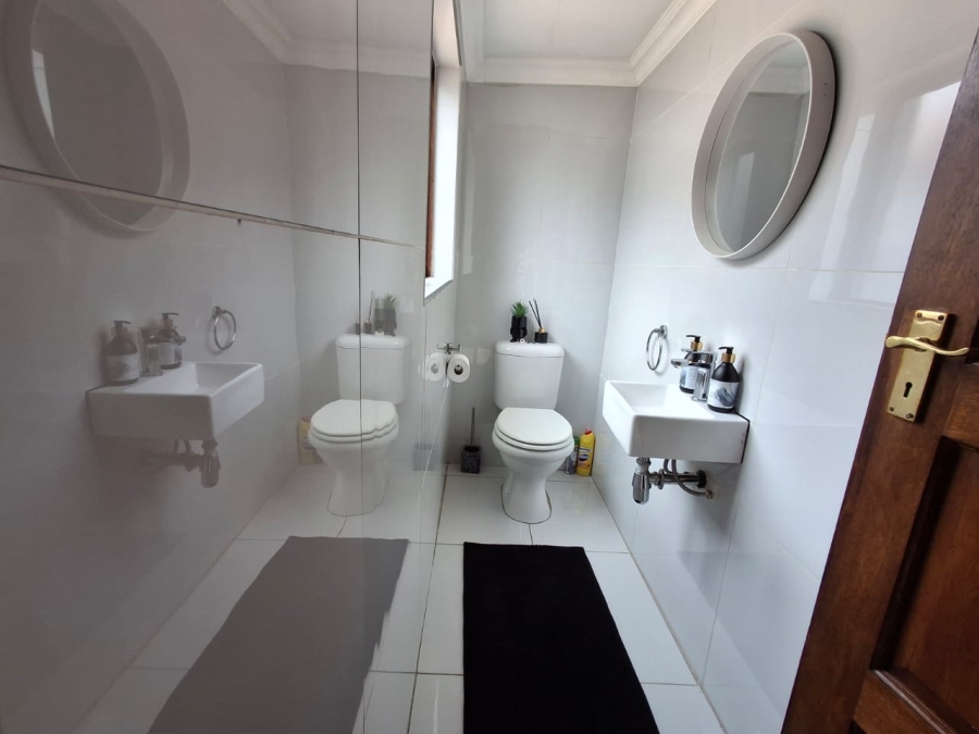 3 Bedroom Property for Sale in Sonneveld Gauteng