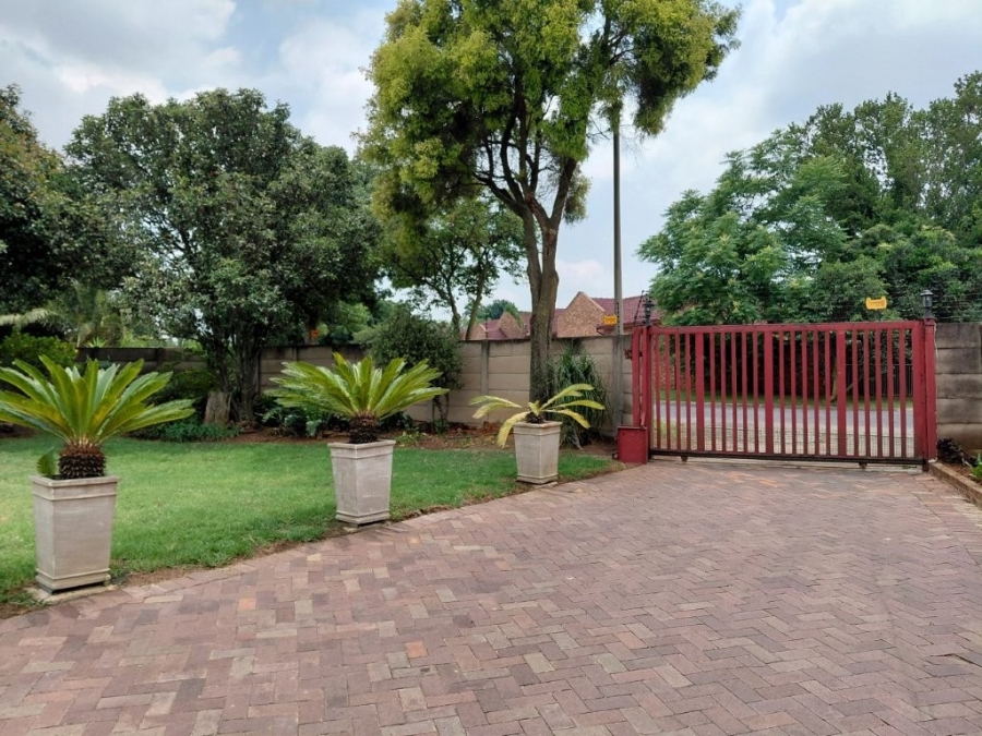 4 Bedroom Property for Sale in Freeway Park Gauteng