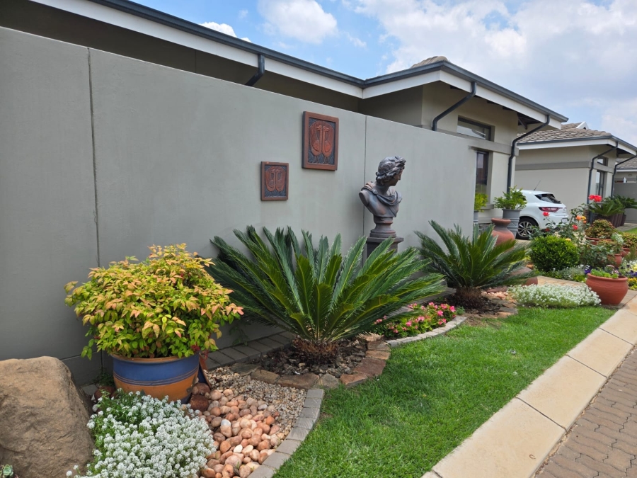2 Bedroom Property for Sale in Eastlands Mature Lifestyle Estate Gauteng