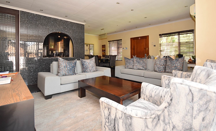 4 Bedroom Property for Sale in Bromhof Gauteng