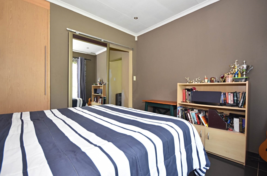 4 Bedroom Property for Sale in Bromhof Gauteng