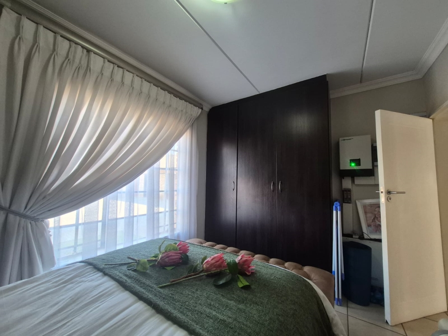 2 Bedroom Property for Sale in Golf Park Gauteng