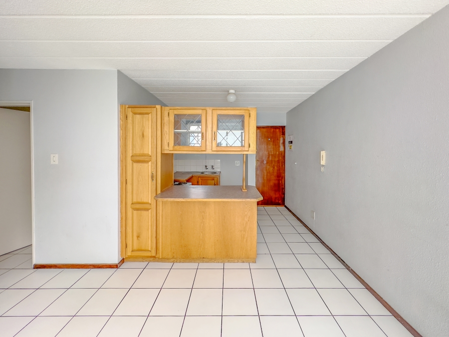 2 Bedroom Property for Sale in Groenkloof Gauteng