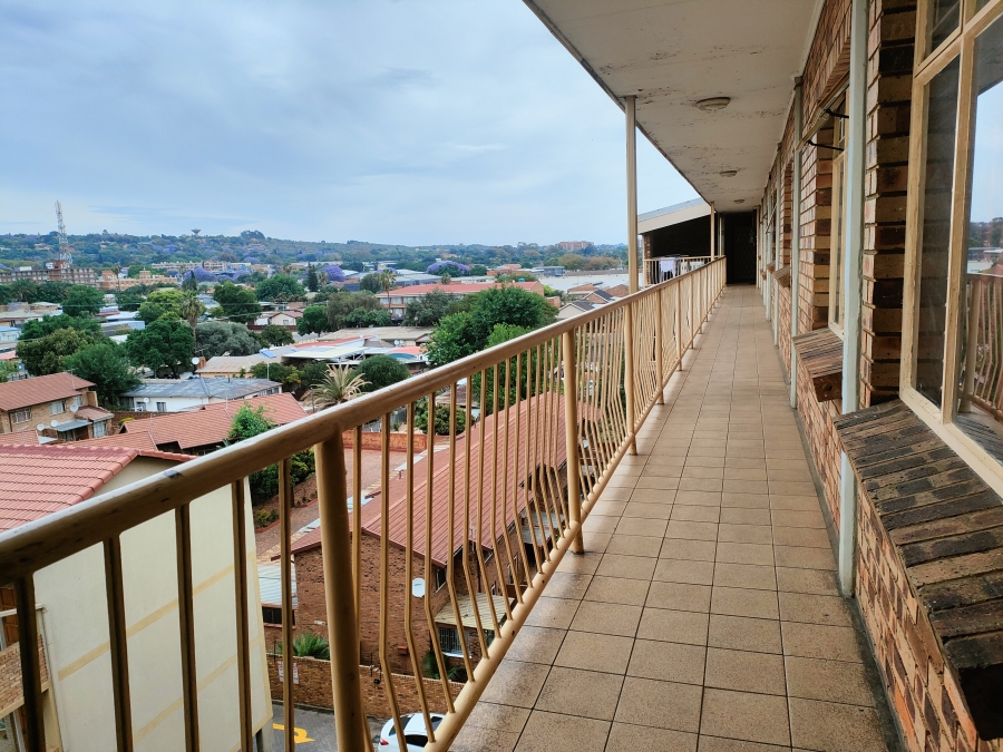 2 Bedroom Property for Sale in Silverton Gauteng