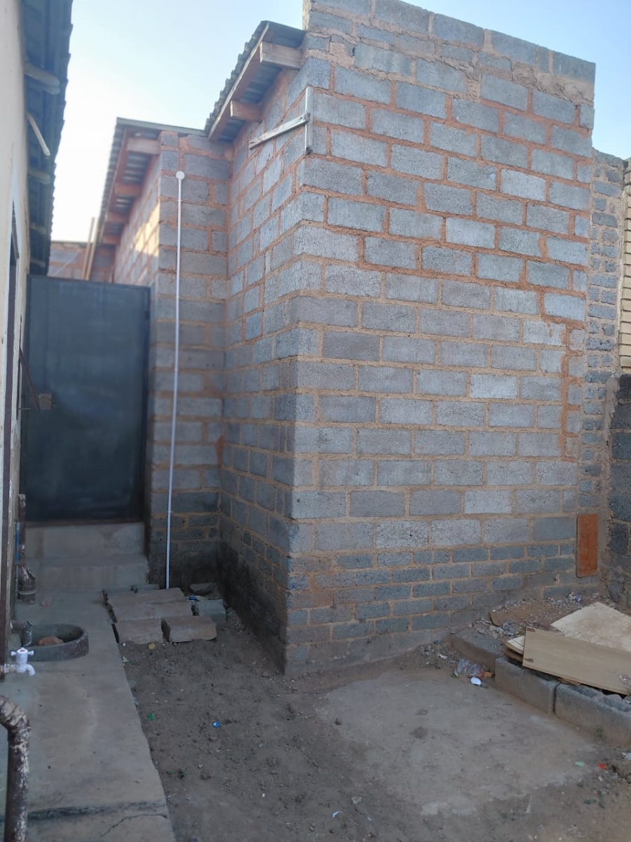 6 Bedroom Property for Sale in Ivory Park Gauteng
