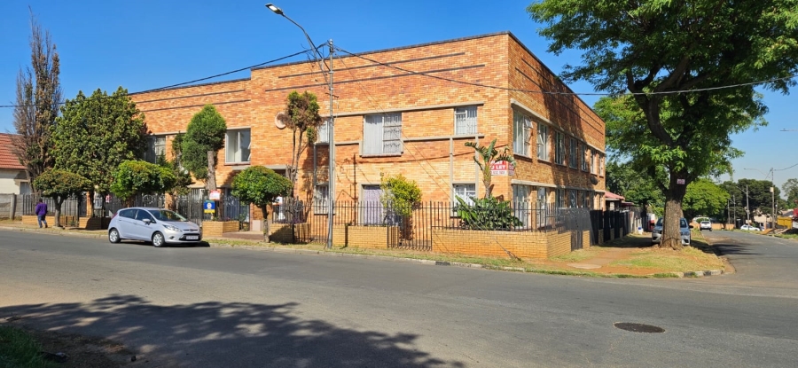 To Let 2 Bedroom Property for Rent in Turffontein Gauteng
