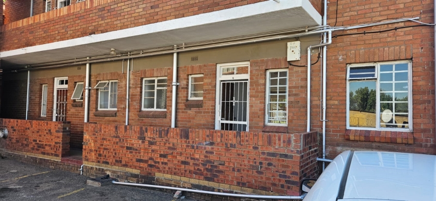 To Let 2 Bedroom Property for Rent in Turffontein Gauteng
