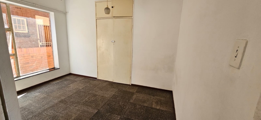 To Let 2 Bedroom Property for Rent in Turffontein Gauteng