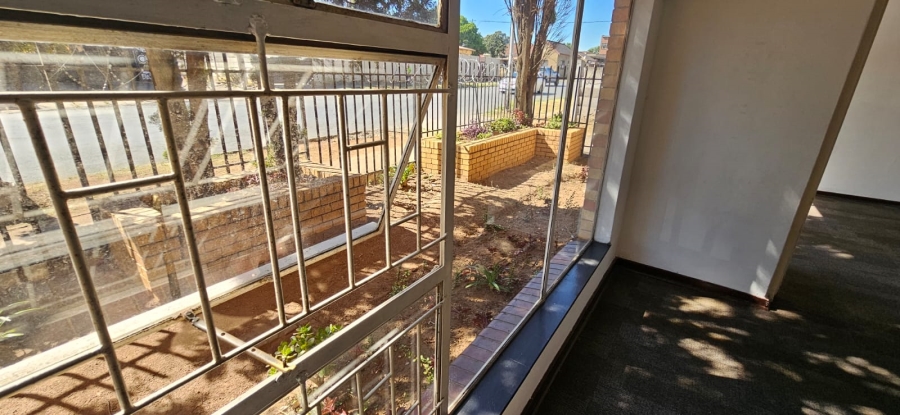 To Let 2 Bedroom Property for Rent in Turffontein Gauteng