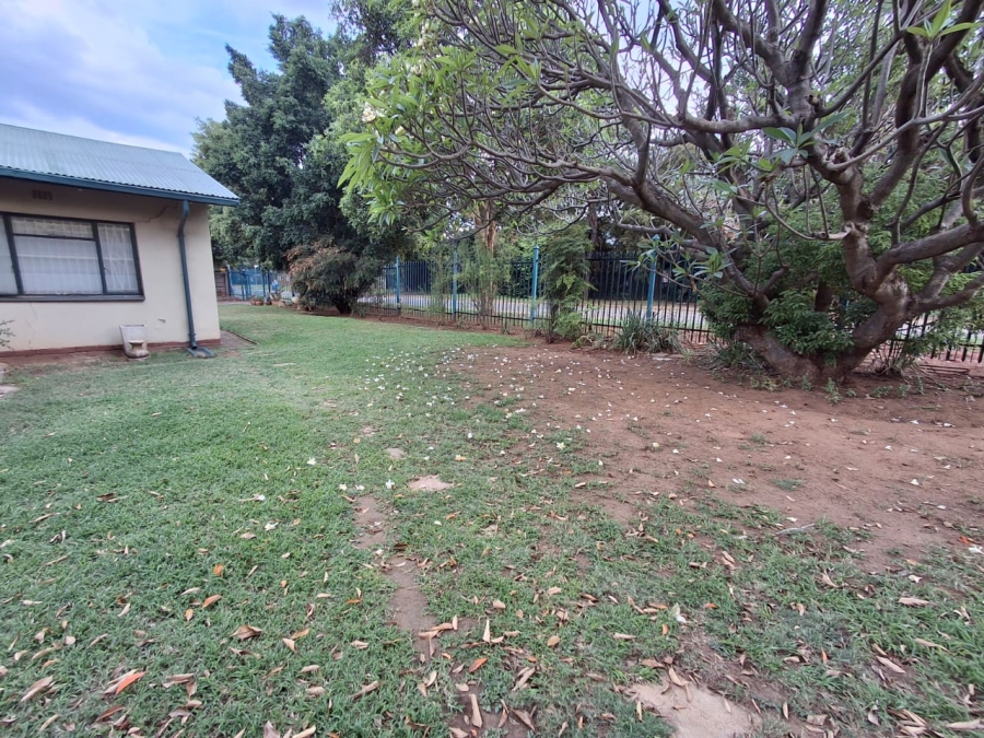 3 Bedroom Property for Sale in Tileba Gauteng