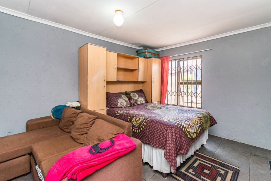 2 Bedroom Property for Sale in Bram Fischerville Gauteng