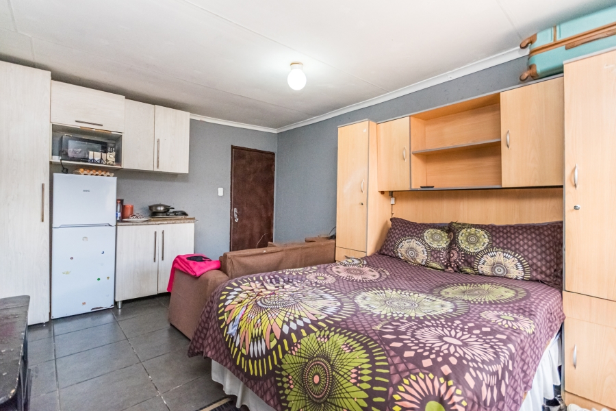 2 Bedroom Property for Sale in Bram Fischerville Gauteng