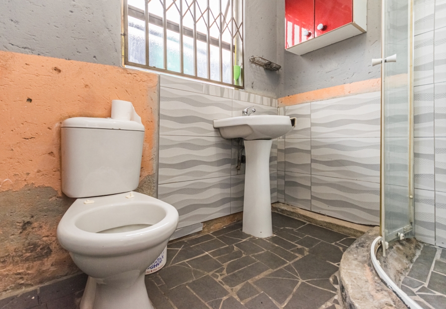 2 Bedroom Property for Sale in Bram Fischerville Gauteng