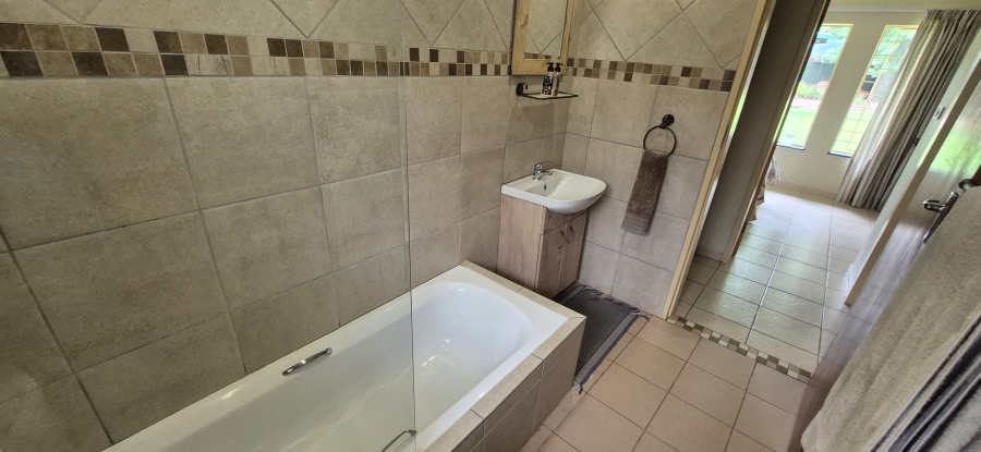 4 Bedroom Property for Sale in Doringkloof Gauteng