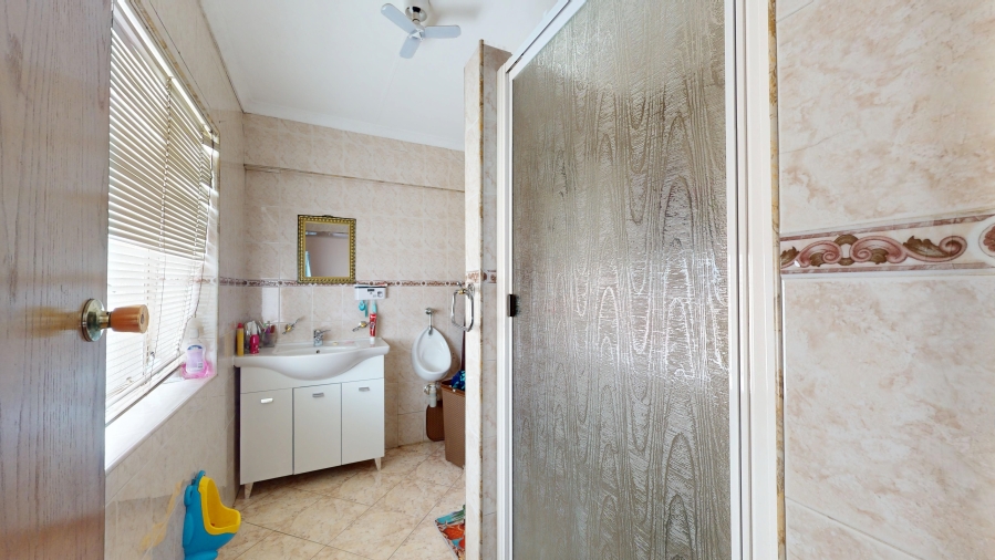 5 Bedroom Property for Sale in Primrose Gauteng