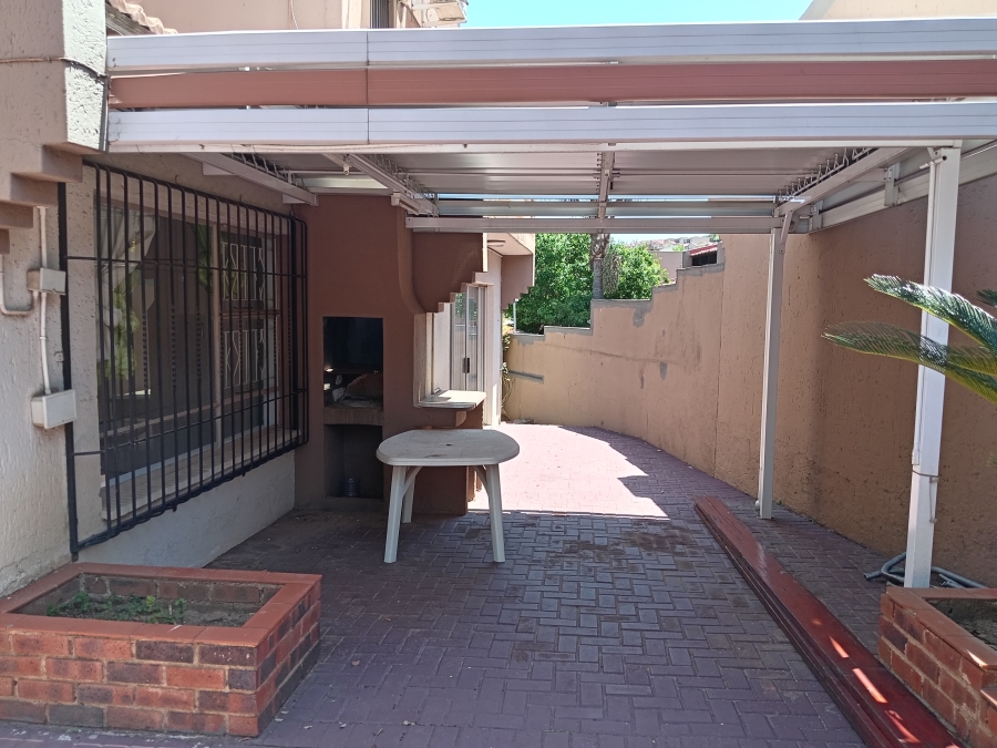 To Let 3 Bedroom Property for Rent in Suideroord Gauteng