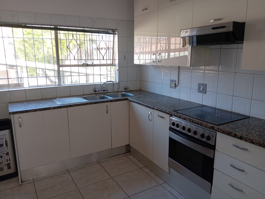 To Let 3 Bedroom Property for Rent in Suideroord Gauteng