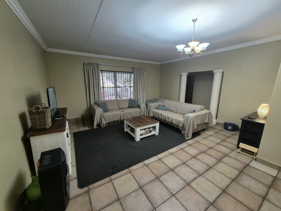 3 Bedroom Property for Sale in Faerie Glen Gauteng