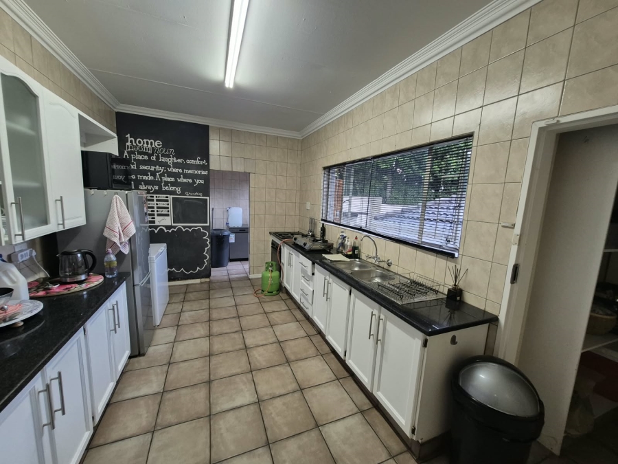 3 Bedroom Property for Sale in Faerie Glen Gauteng