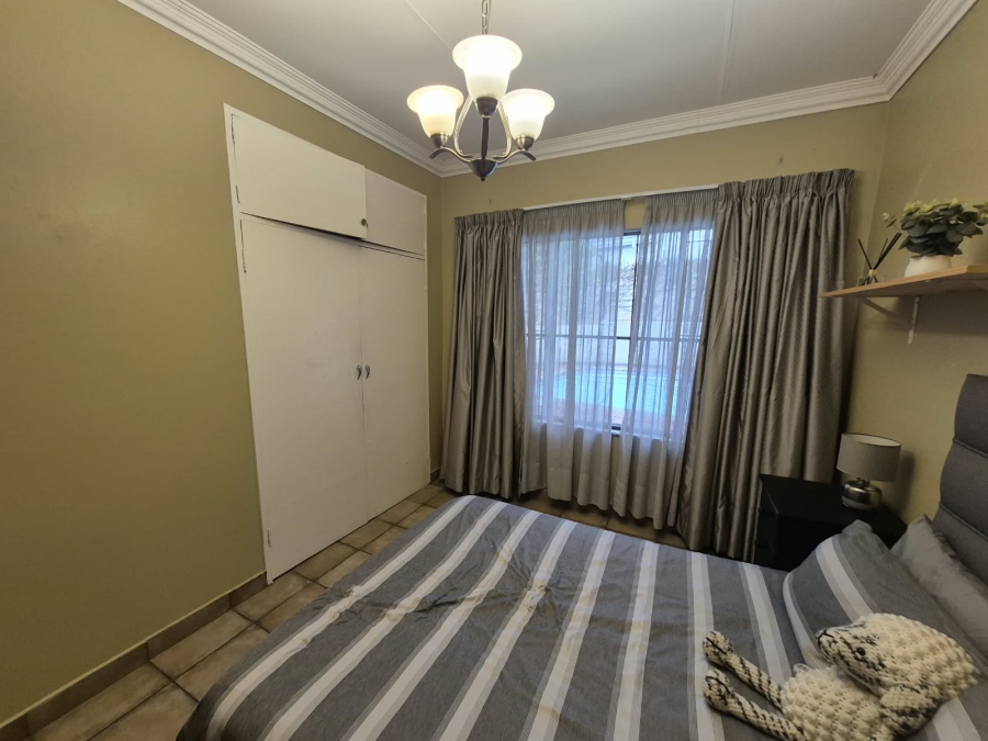 3 Bedroom Property for Sale in Faerie Glen Gauteng
