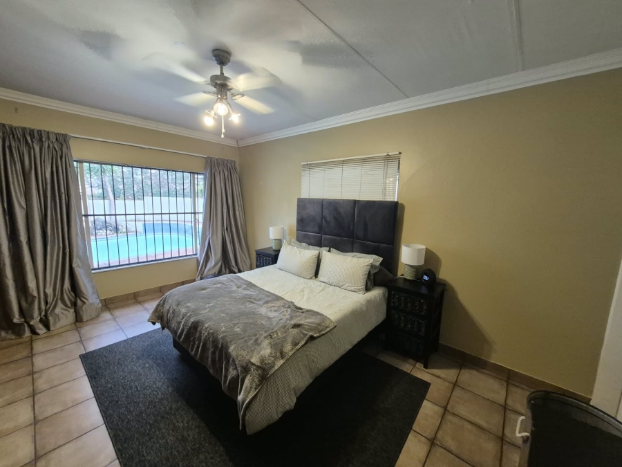3 Bedroom Property for Sale in Faerie Glen Gauteng