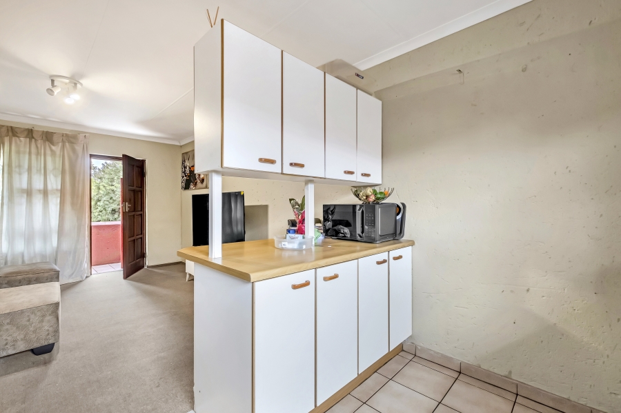 To Let 2 Bedroom Property for Rent in Ferndale Gauteng