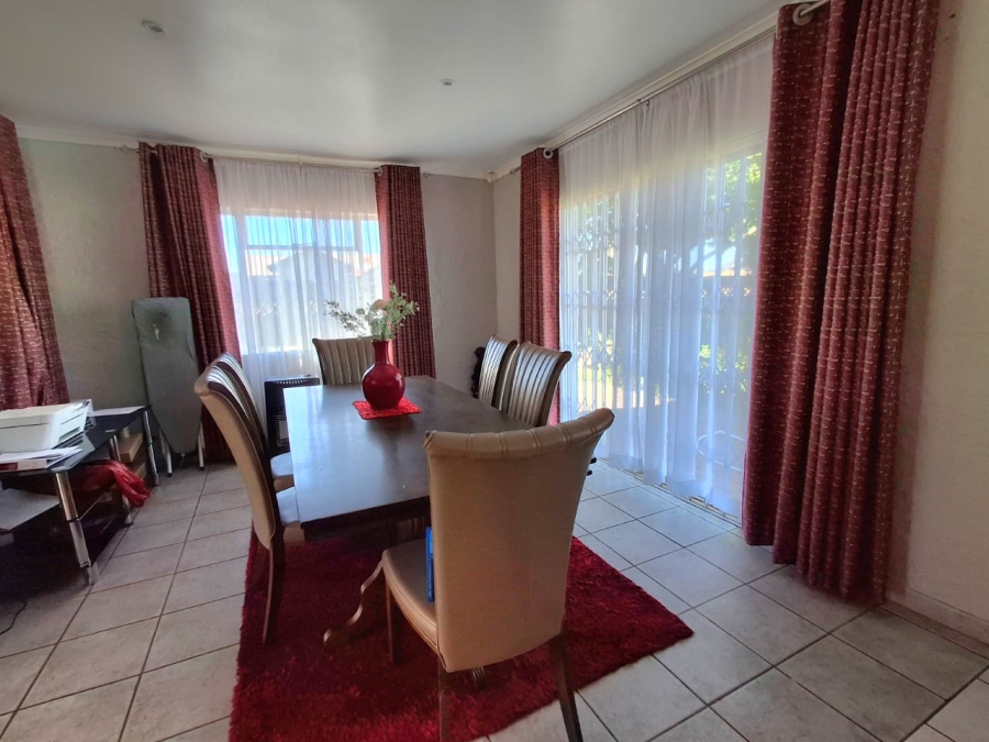3 Bedroom Property for Sale in Ravenswood Gauteng