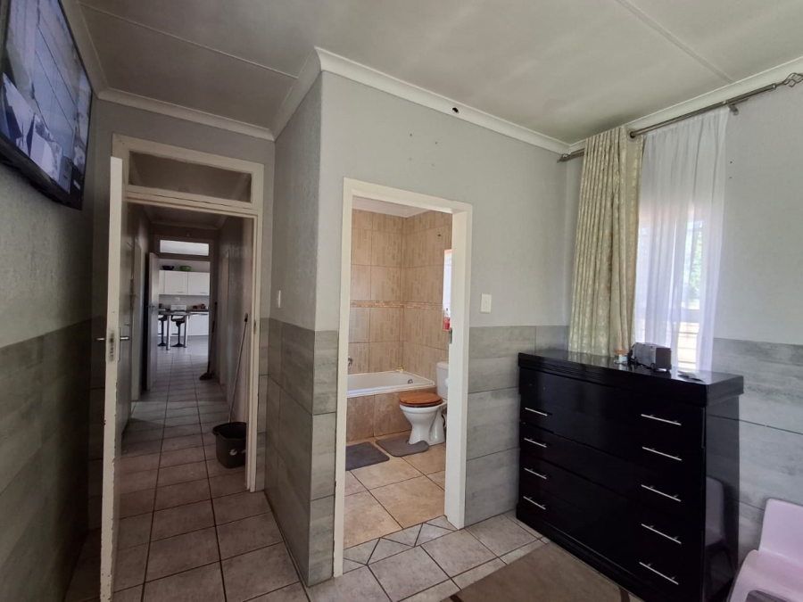 3 Bedroom Property for Sale in Ravenswood Gauteng