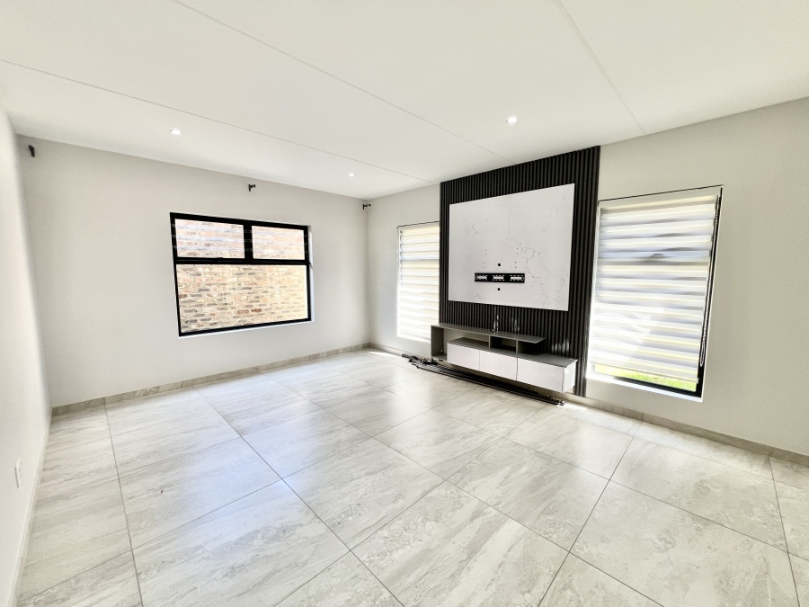 3 Bedroom Property for Sale in Carlswald Gauteng