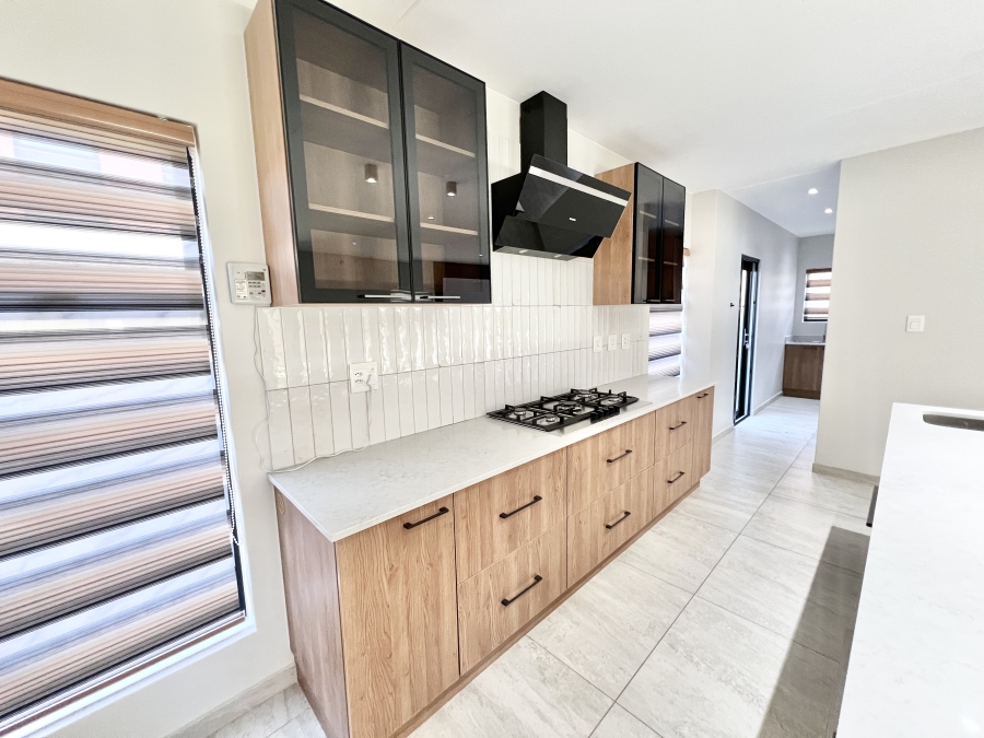 3 Bedroom Property for Sale in Carlswald Gauteng