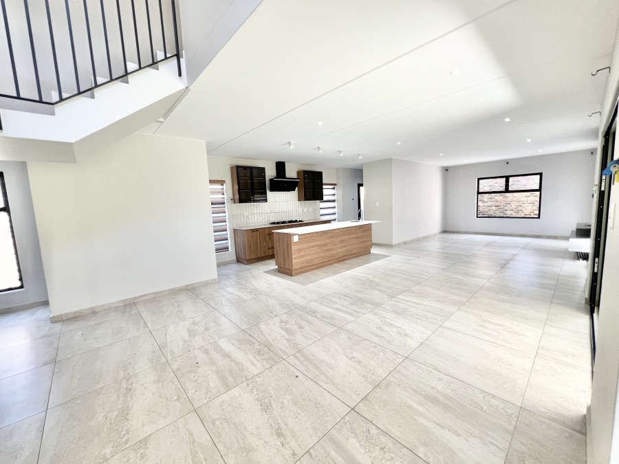 3 Bedroom Property for Sale in Carlswald Gauteng