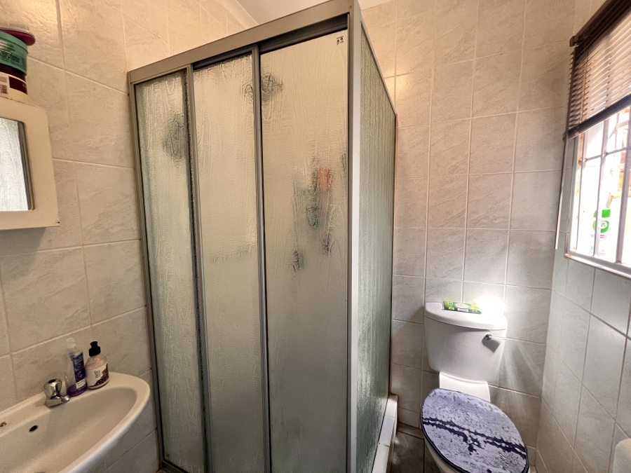 To Let 2 Bedroom Property for Rent in Kyalami Hills Gauteng