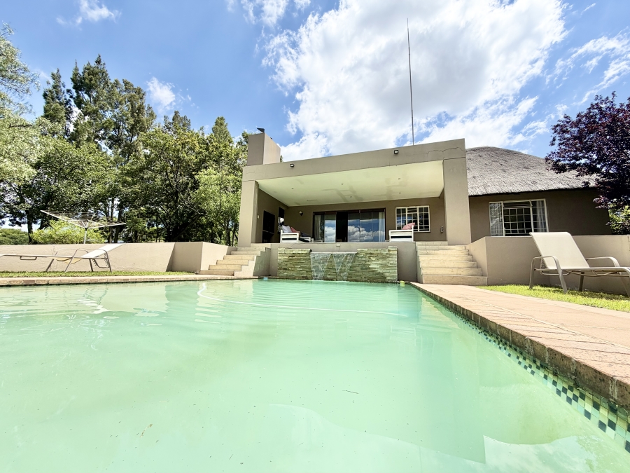 5 Bedroom Property for Sale in Glen Austin Gauteng