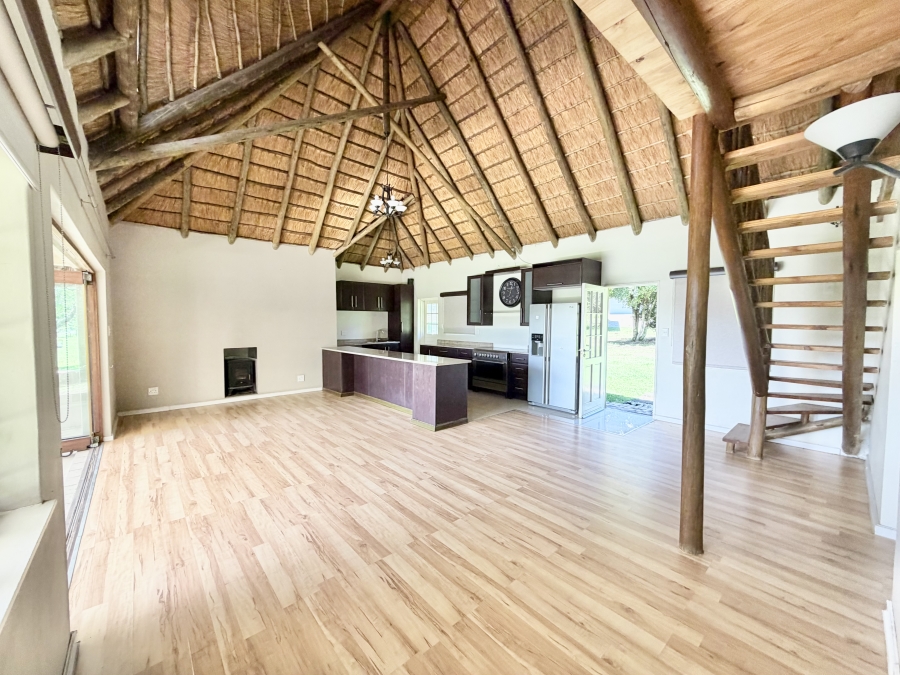 5 Bedroom Property for Sale in Glen Austin Gauteng