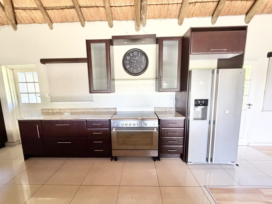5 Bedroom Property for Sale in Glen Austin Gauteng
