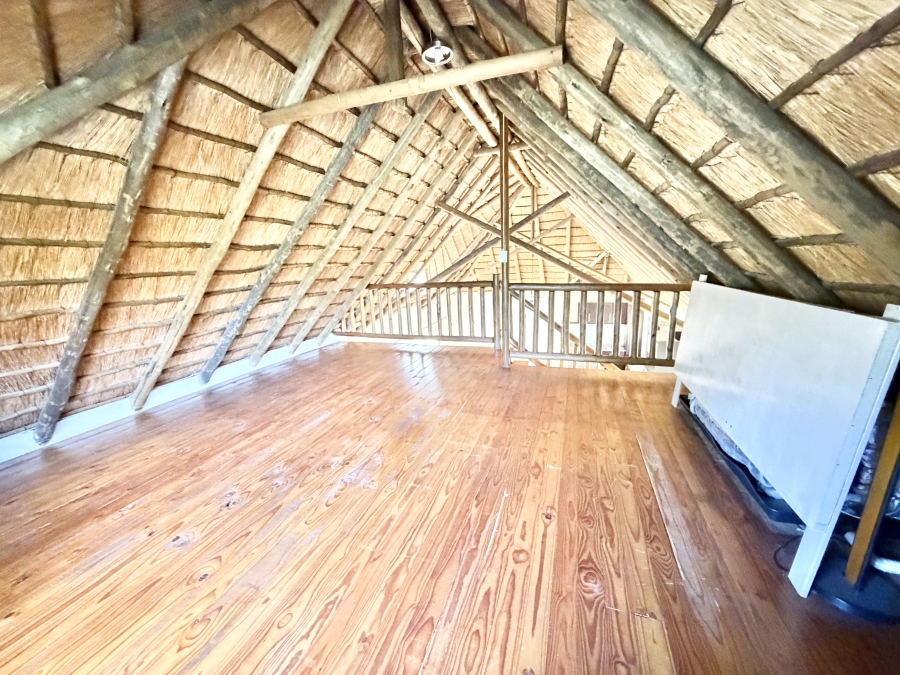 5 Bedroom Property for Sale in Glen Austin Gauteng