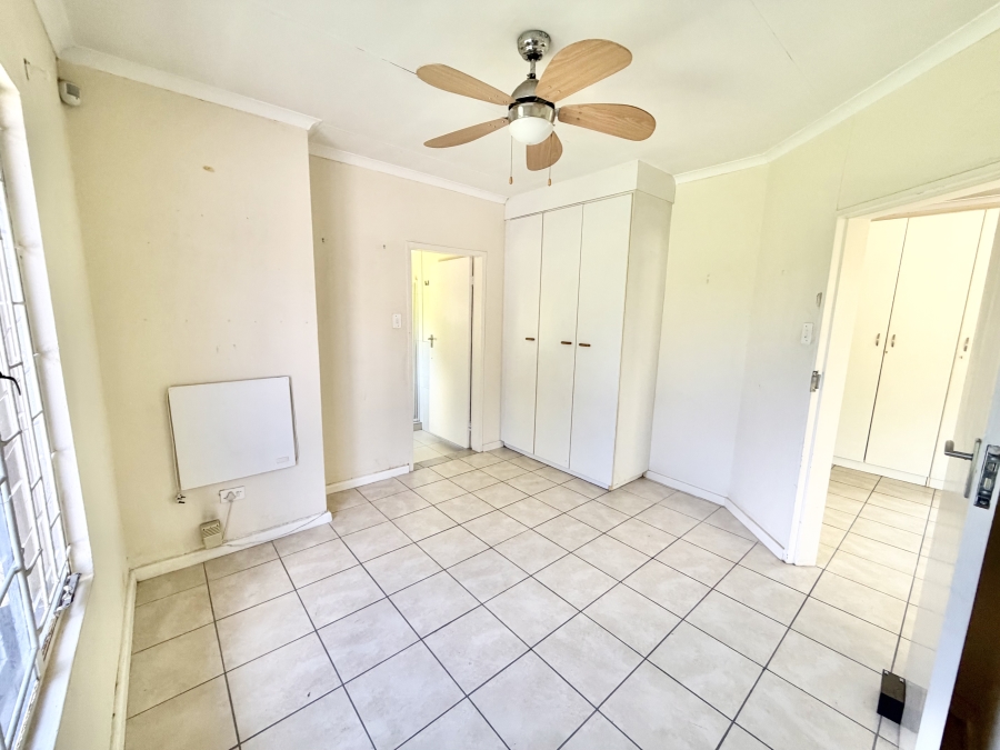 5 Bedroom Property for Sale in Glen Austin Gauteng