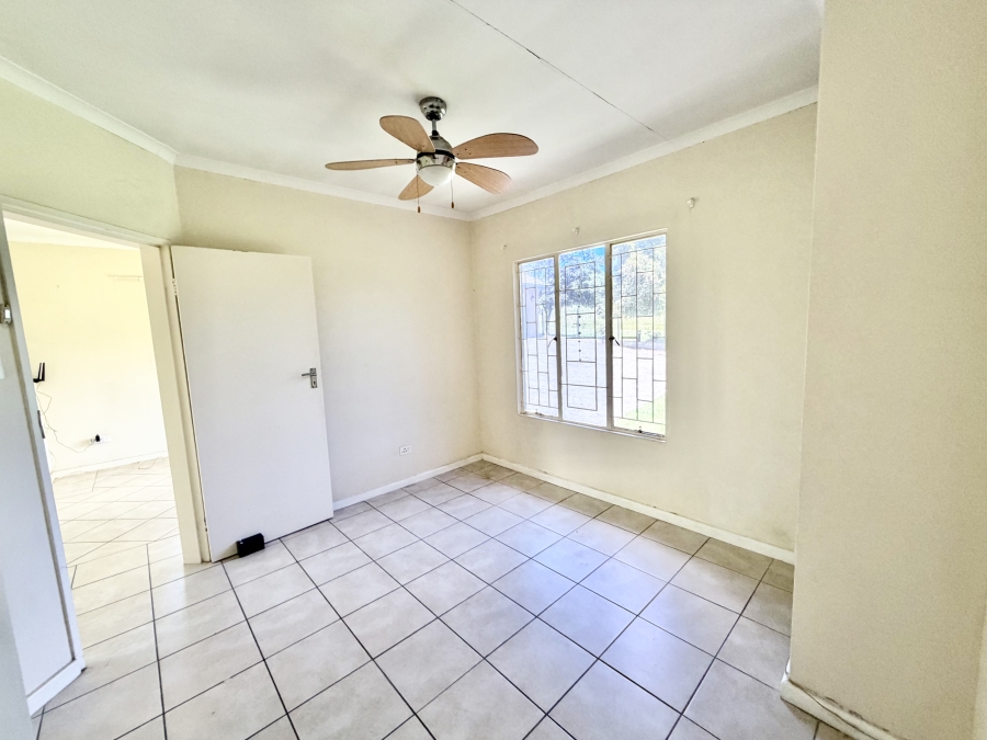 5 Bedroom Property for Sale in Glen Austin Gauteng