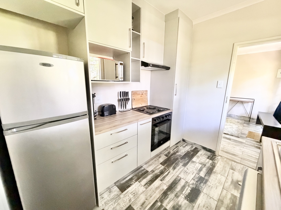 5 Bedroom Property for Sale in Glen Austin Gauteng