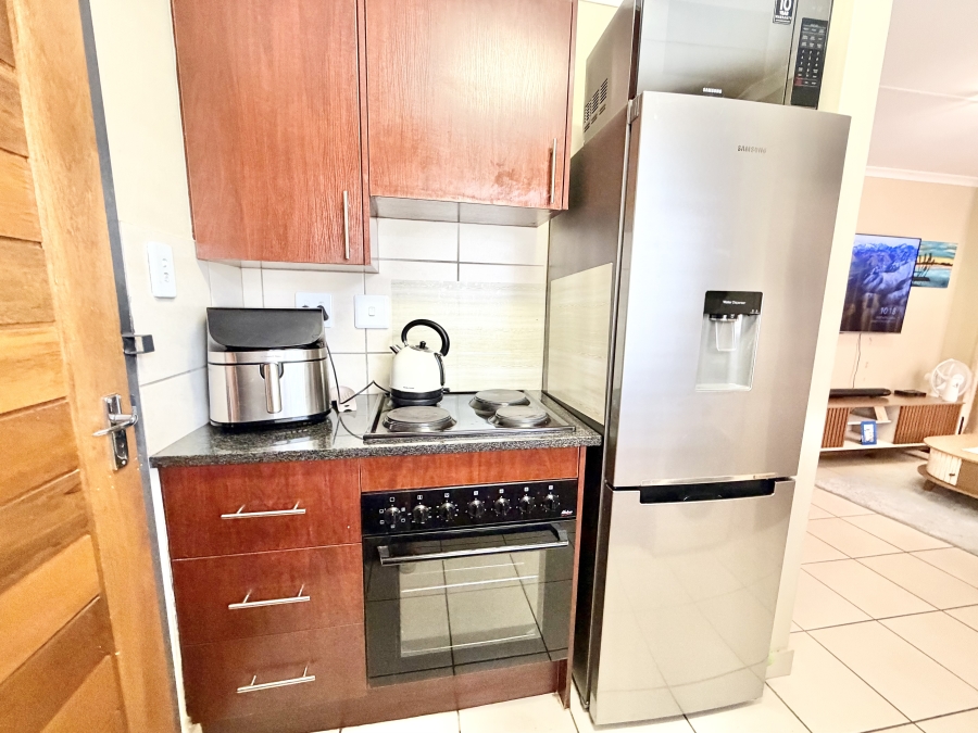 2 Bedroom Property for Sale in Kosmosdal Gauteng
