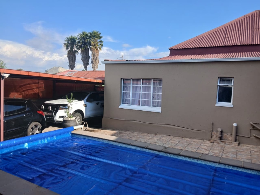 4 Bedroom Property for Sale in Krugersdorp West Gauteng