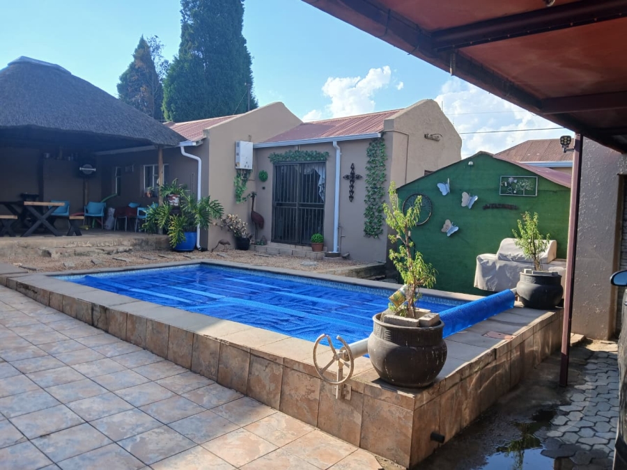4 Bedroom Property for Sale in Krugersdorp West Gauteng
