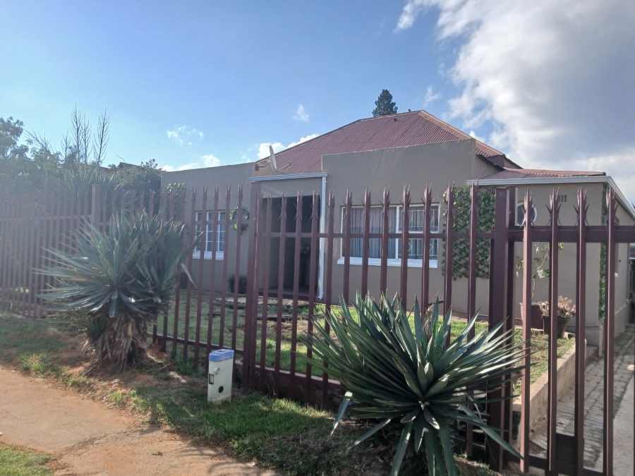 4 Bedroom Property for Sale in Krugersdorp West Gauteng