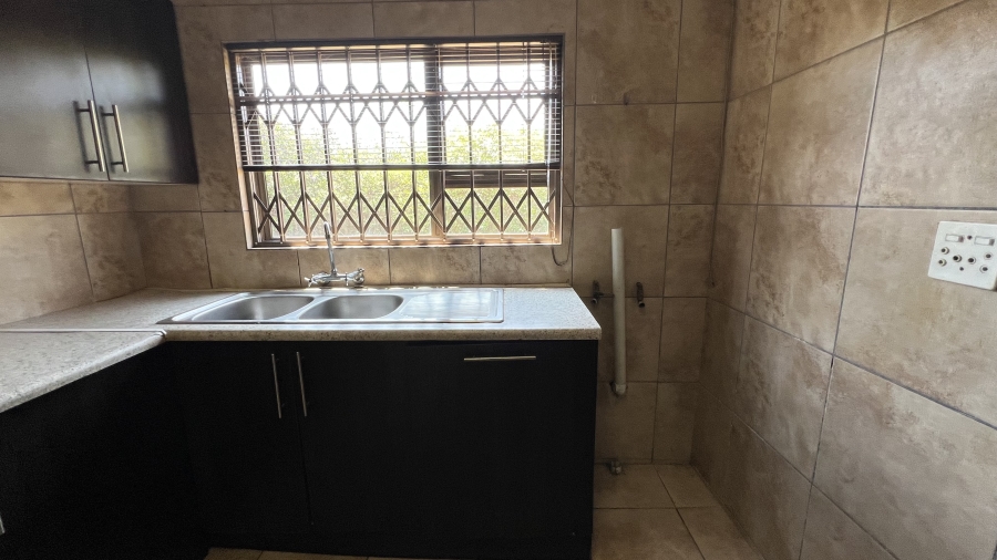 6 Bedroom Property for Sale in Krugersdorp West Gauteng