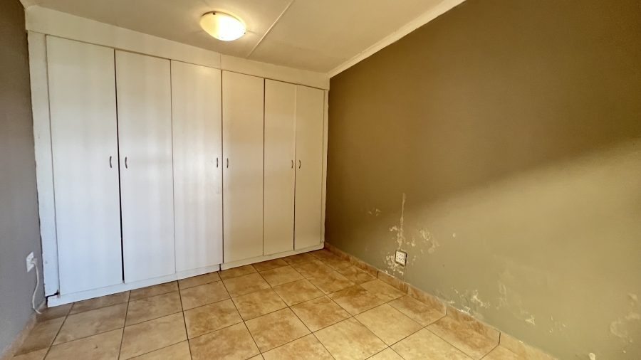 6 Bedroom Property for Sale in Krugersdorp West Gauteng