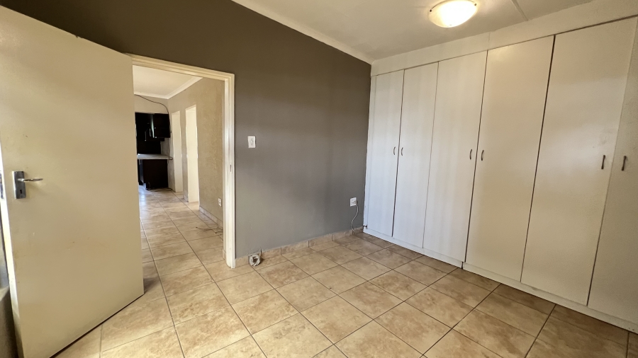 6 Bedroom Property for Sale in Krugersdorp West Gauteng