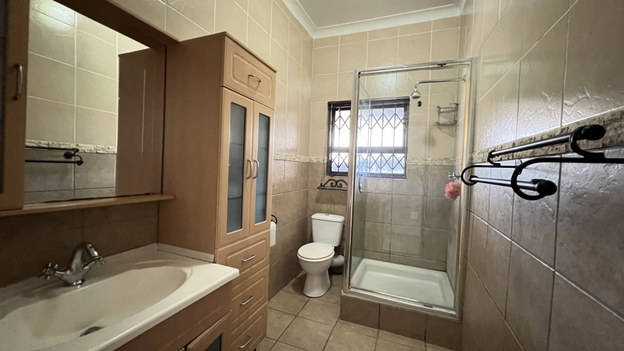 6 Bedroom Property for Sale in Krugersdorp West Gauteng