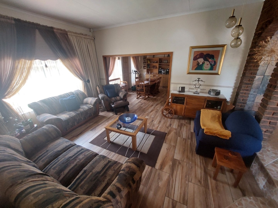 3 Bedroom Property for Sale in Helikonpark Gauteng