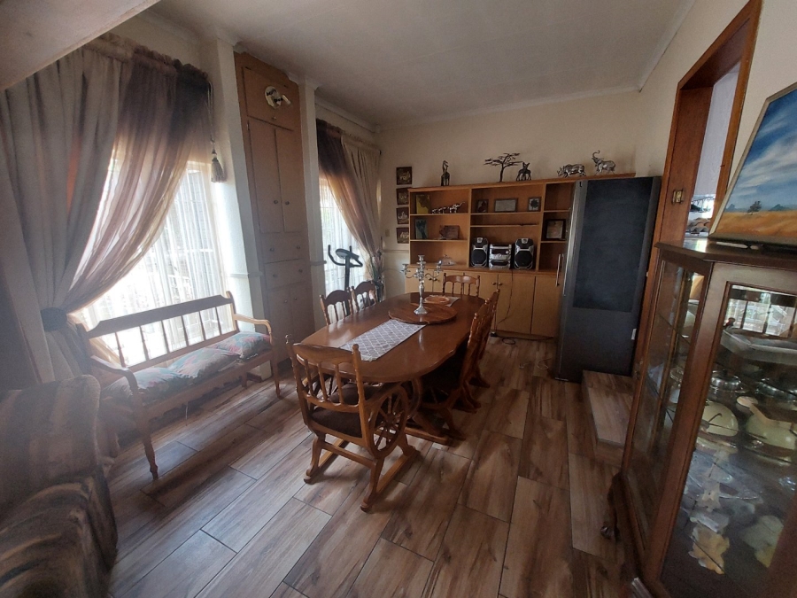 3 Bedroom Property for Sale in Helikonpark Gauteng